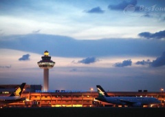 Ghé thăm sân bay tuyệt nhất thế giới - Changi Airport