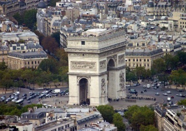 Đến thăm cổng Khải Hoàn Môn Arc de Triomphe nổi tiếng