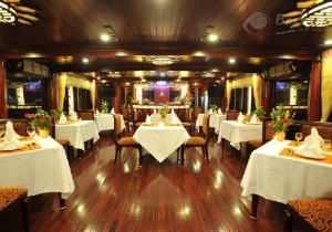 Tổng hợp du thuyền 4 sao tại Hạ Long