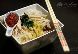 Ngất ngây hương vị bún thang Hà Thành