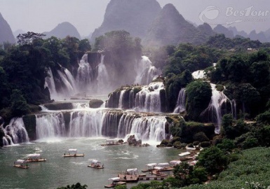 Đến Đà Lạt ngất ngây với thác Cam Ly hùng vĩ