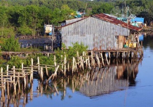 Làng chài cổ đặc biệt mang tên Hàm Ninh