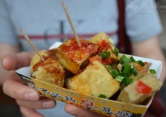 Mê mẩn trước món ăn đậu phụ thối Đài Loan