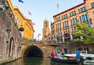 Ngẩn ngơ trước vẻ đẹp tựa tranh vẽ của thành phố Utrecht - Hà Lan