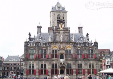 Ghé thăm thị trấn cổ Delft Hà Lan