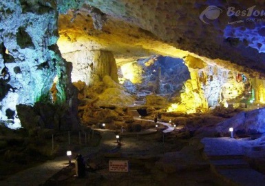 Động Mê Cung - nét đẹp say đắm lòng người