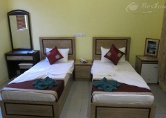 3 khách sạn giá rẻ tại Maldives