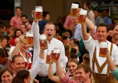 Độc đáo lễ hội bia tại Bỉ vào những ngày tháng 9