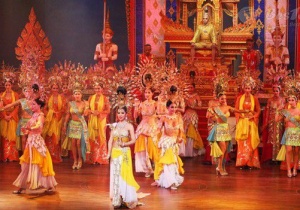 Có gì trong Alcazar Show nổi tiếng thế giới
