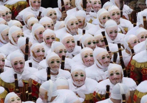 Đặc sắc lễ hội chào đón mùa xuân Carnaval de Binche