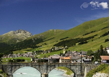 Thiên đường trượt tuyết Engadin St. Moritz khiến bao người mê mẩn