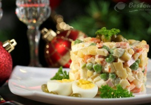 Đậm đà món salad Olivier của người Nga