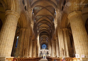 Khám phá nét độc đáo của nhà thờ Durham, Anh 