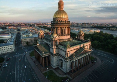 Biểu tượng của thành phố cổ Saint Peterburg - nhà thờ thánh Issac