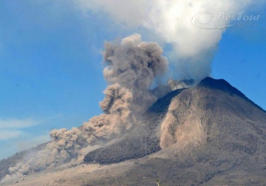Khám phá núi lửa Vesuvius kì vĩ