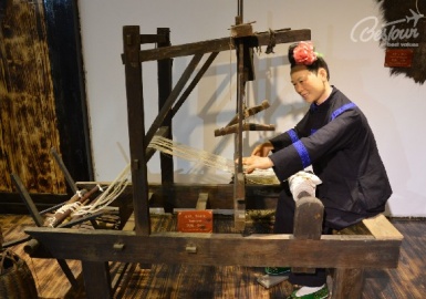 Ghé thăm Bảo tàng Cổ Thành khám phá lịch sử văn hóa người Miêu