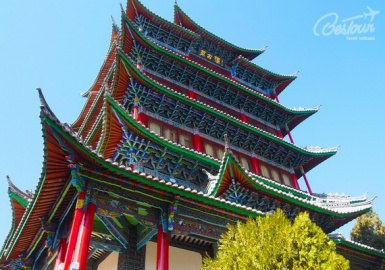 Lên Vạn Cổ Lầu ngắm toàn cảnh Lệ Giang xinh đẹp