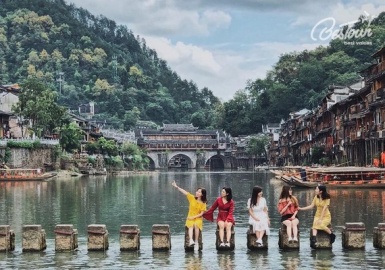 Bỏ túi bí kíp du hí Phượng Hoàng Cổ Trấn mùa hè này