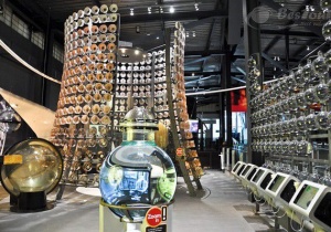 Cận cảnh trung tâm thủy tinh Corning Museum of Glass