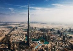 Tòa tháp Burj Khalifa